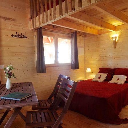 Les Cabanes Des Benauges Arbis Zewnętrze zdjęcie