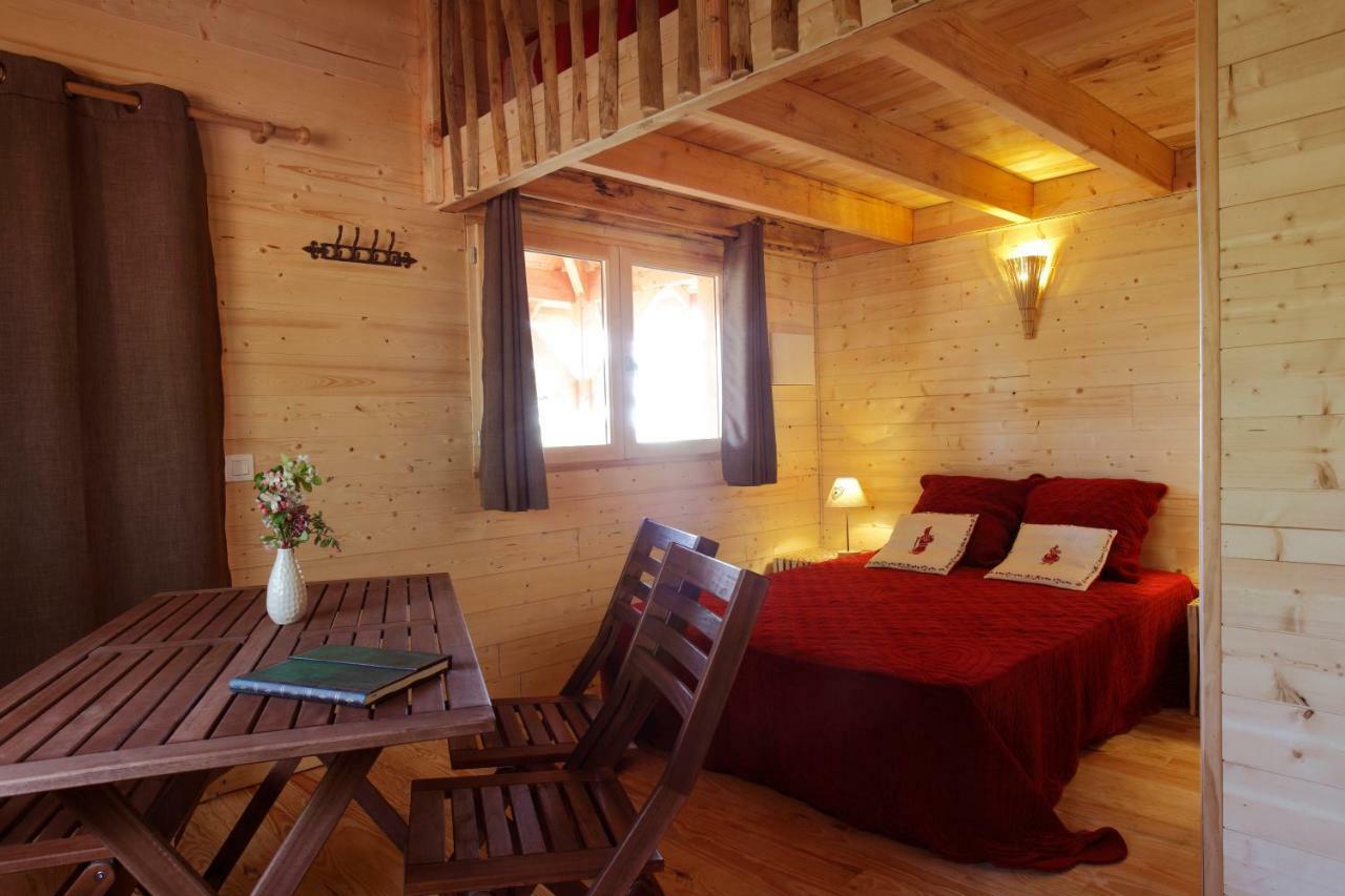 Les Cabanes Des Benauges Arbis Zewnętrze zdjęcie